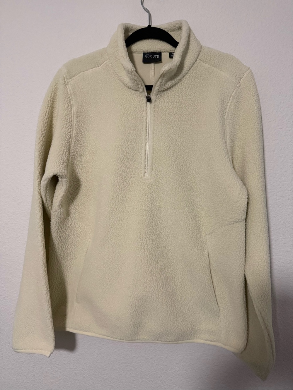 Cuts Clothing Cream Sherpa Half-Zip Pullover Size M    B10